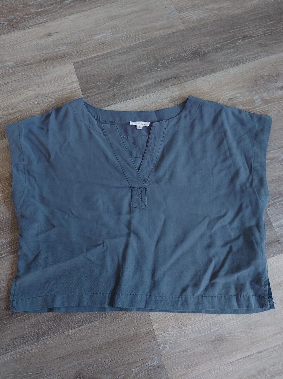 NWOT Blu Pepper Sleeveless V-Neck Top